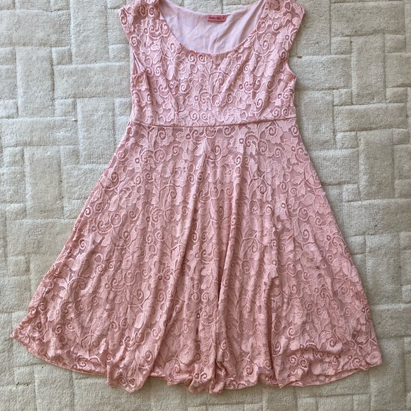 Pink Lace Maternity Dress - Picture 3 of 6